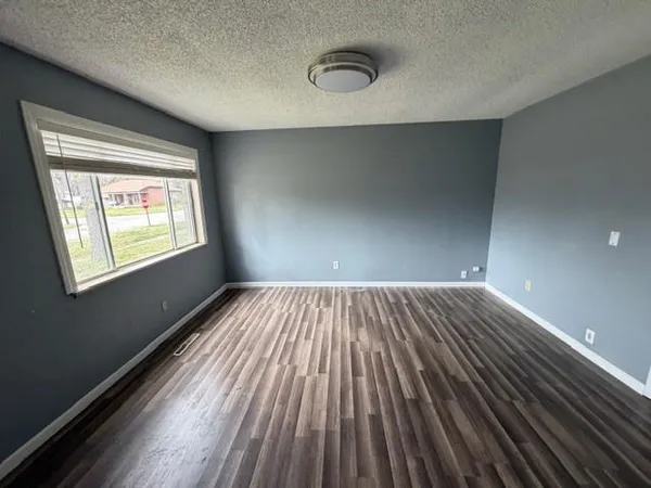 $74,900 | 518 West 4th Street, Eureka, KS 67045