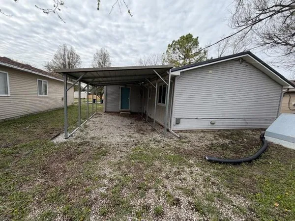 $74,900 | 518 West 4th Street, Eureka, KS 67045