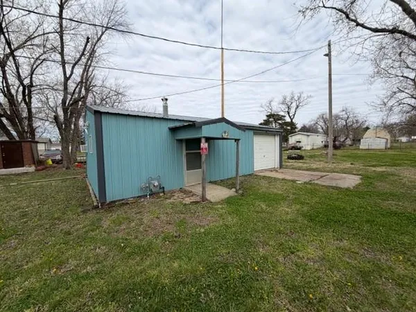 $74,900 | 518 West 4th Street, Eureka, KS 67045