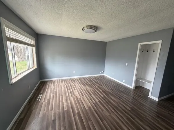 $74,900 | 518 West 4th Street, Eureka, KS 67045