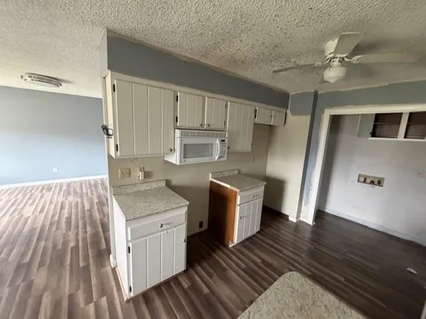 $74,900 | 518 West 4th Street, Eureka, KS 67045