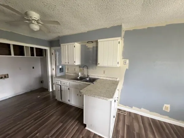 $74,900 | 518 West 4th Street, Eureka, KS 67045