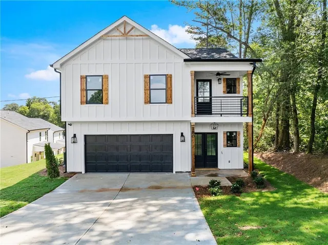 $450,000 | 180 Llewellyn Street, Clarkesville, GA 30523