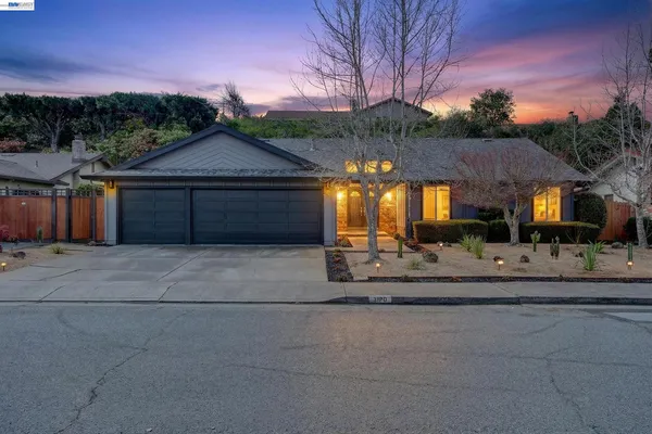 $1,135,000 | 5170 Saddle Brook Drive, Oakland, CA 94619