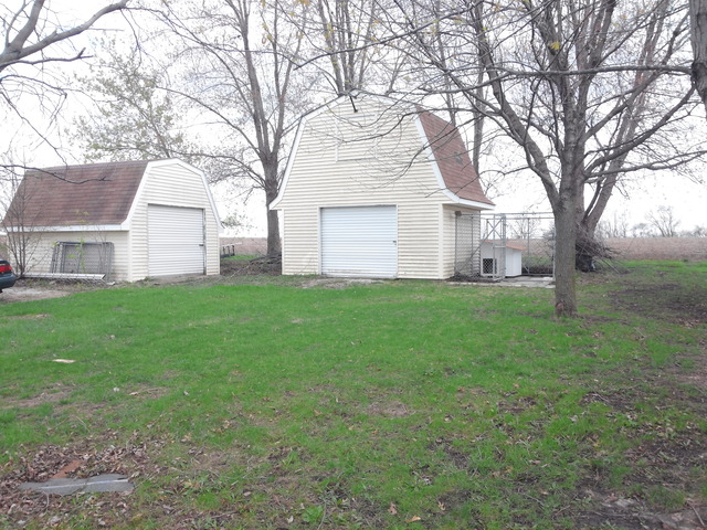 14035 West Barr Road Manhattan, IL 60442 - Photo 3 of 16