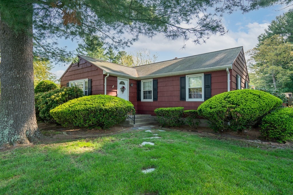 29 Pinebrook Drive Springfield, MA 01129 - Photo 1 of 32