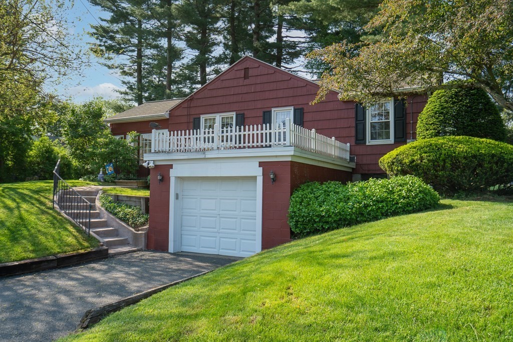 29 Pinebrook Drive Springfield, MA 01129 - Photo 28 of 32