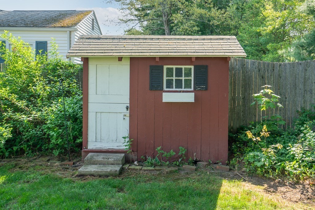 29 Pinebrook Drive Springfield, MA 01129 - Photo 31 of 32