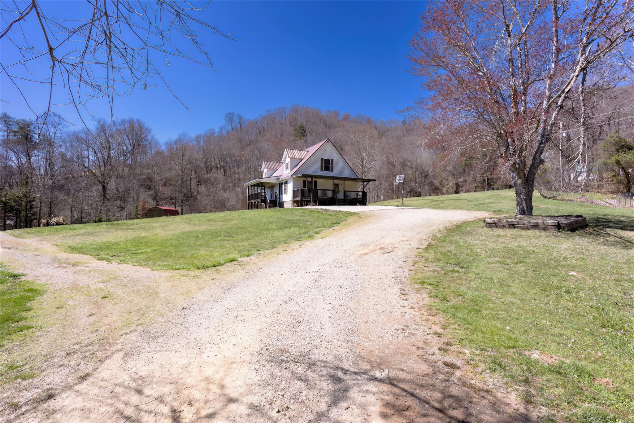 309 River Point Road Canton, NC 28716 - Photo 34 of 45 Gallery Image 34