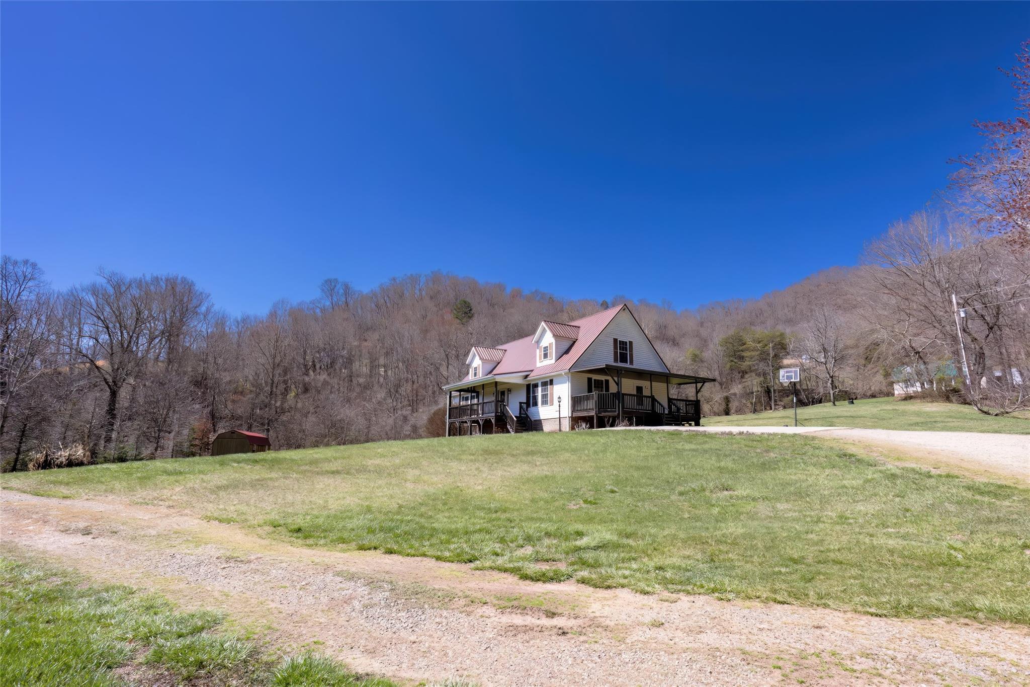 309 River Point Road Canton, NC 28716 - Photo 35 of 45 Gallery Image 35