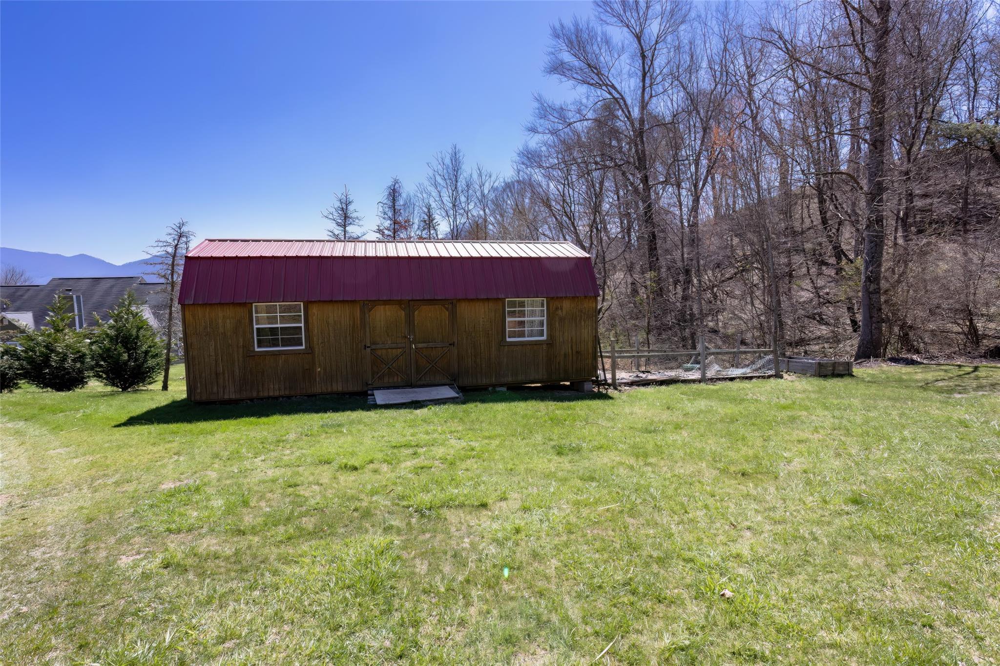 309 River Point Road Canton, NC 28716 - Photo 42 of 45 Gallery Image 42