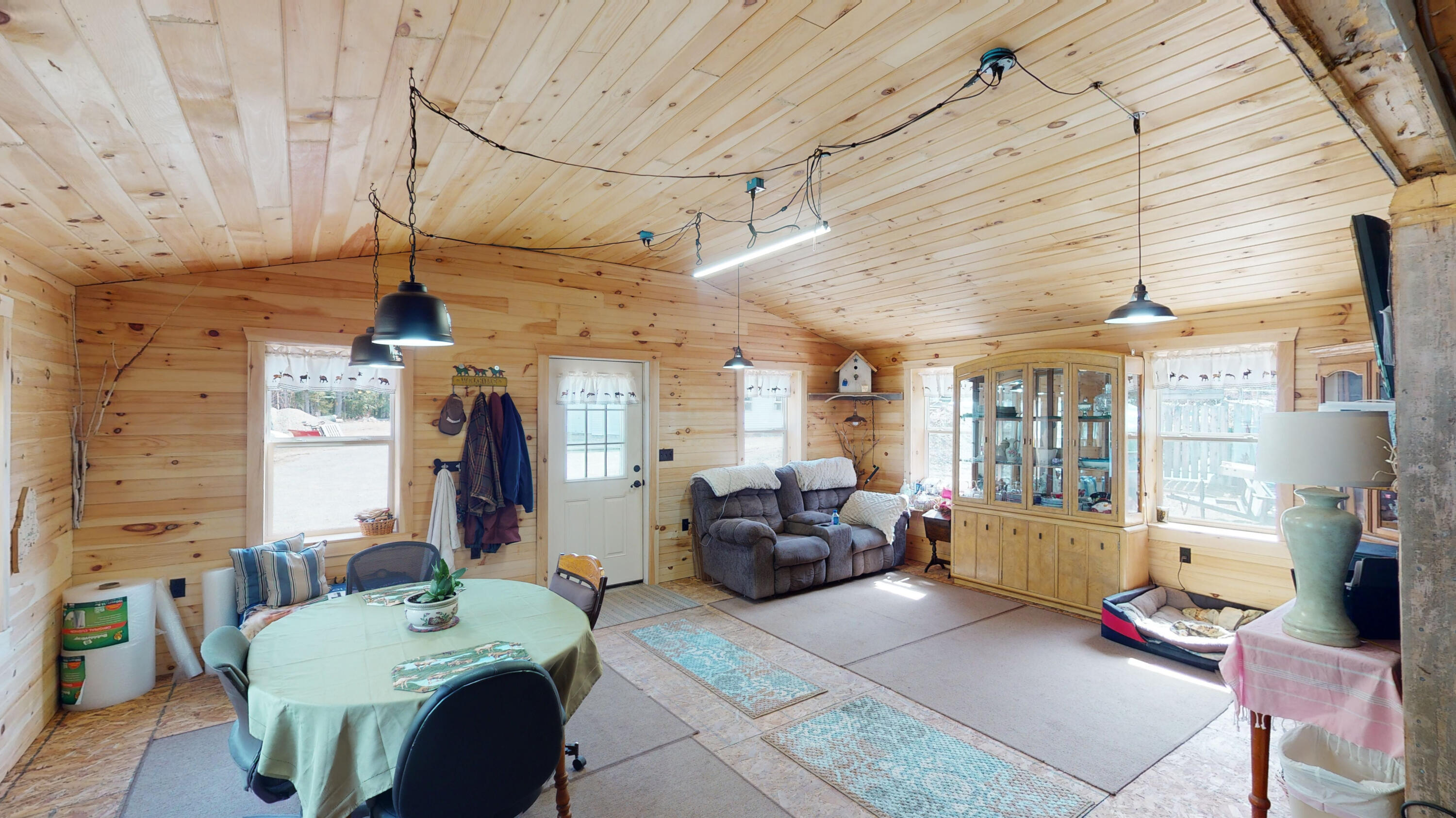 338 Weatherbee Pt Road Lincoln, ME 04457 - Photo 10 of 26 9. Living Room