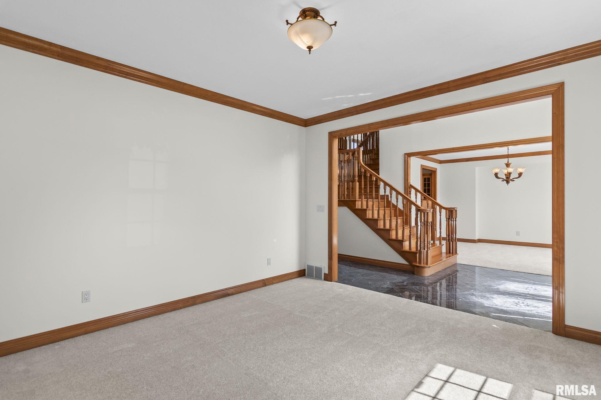 4809 Bears Paw Court Springfield, IL 62711 - Photo 8 of 70