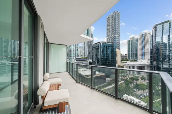 $3,400 | 1300 South Miami Avenue, Unit 1004, Miami, FL 33130