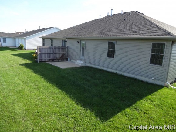 616 Heathrow Lane Rochester, IL 62563 - Photo 21 of 24