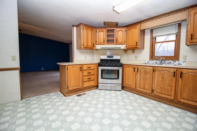 $84,000 | 1244 Shiawassee River Road, Three Rivers, MI 49093