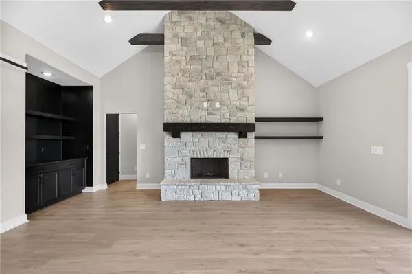 $804,900 | 735 Lake Cir Road, Buchanan, GA 30113