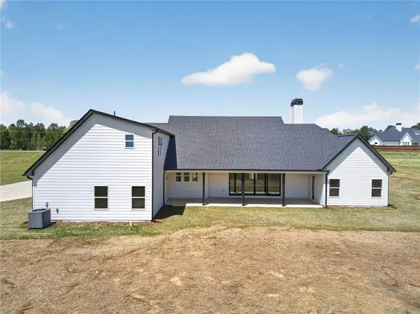 $804,900 | 735 Lake Cir Road, Buchanan, GA 30113