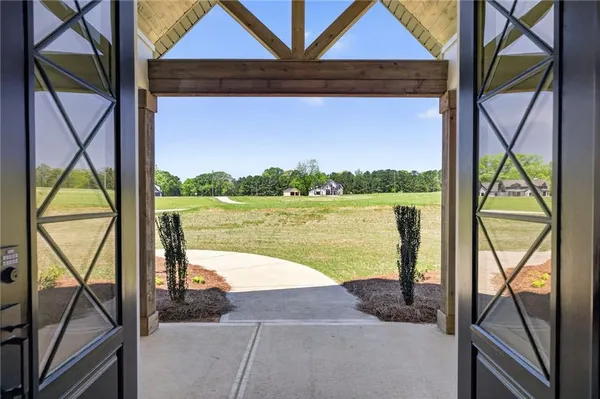 $804,900 | 735 Lake Cir Road, Buchanan, GA 30113