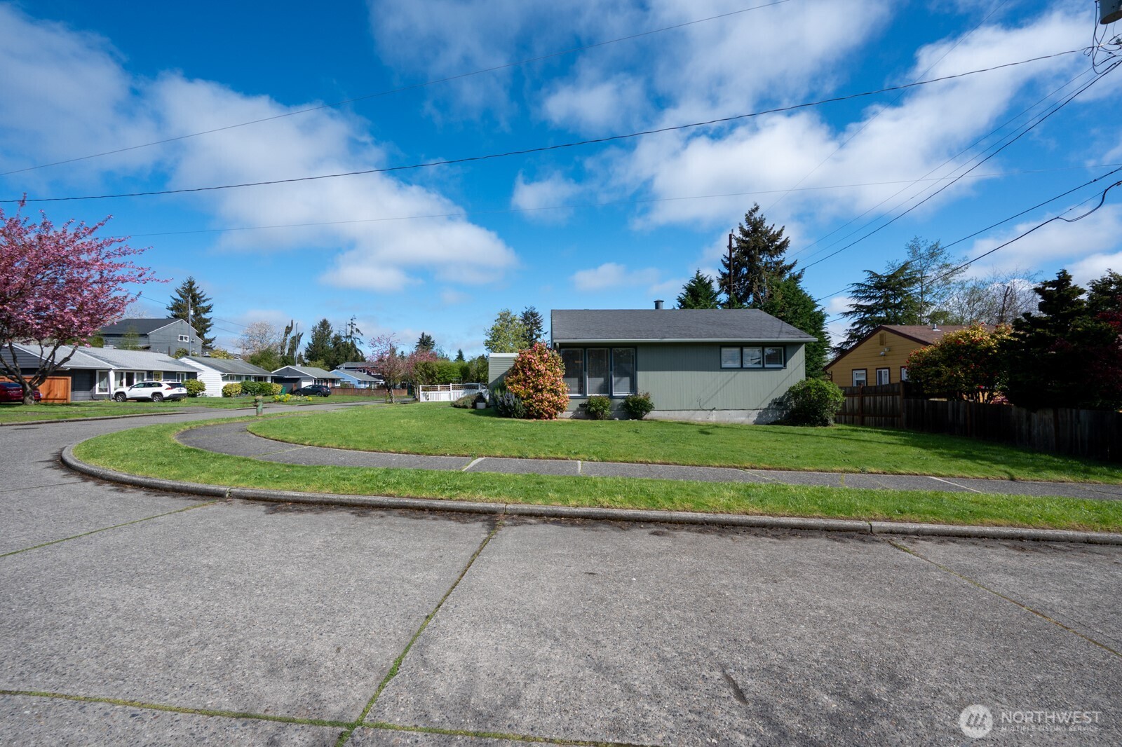 9328 31st Avenue Southwest Seattle, WA 98126 - Photo 24 of 31