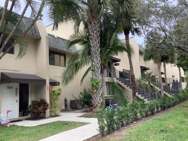 $279,000 | 65 Deer Creek Road, Deerfield Beach, FL 33442