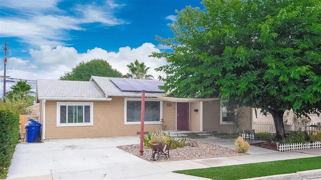725 Hillsview Road El Cajon, CA 92020 - Photo 1 of 24 Gallery Image 1