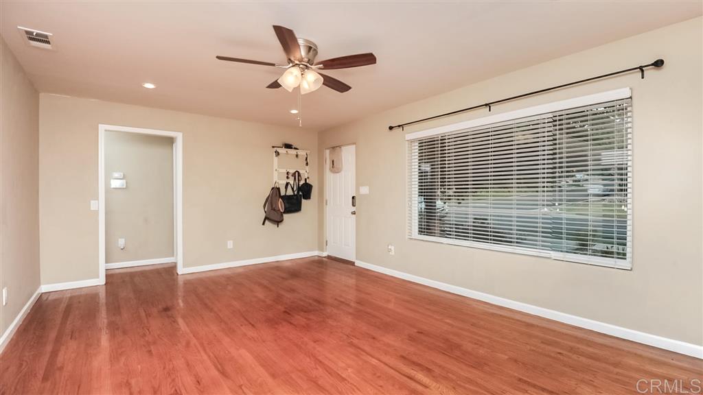 725 Hillsview Road El Cajon, CA 92020 - Photo 5 of 24 Gallery Image 5