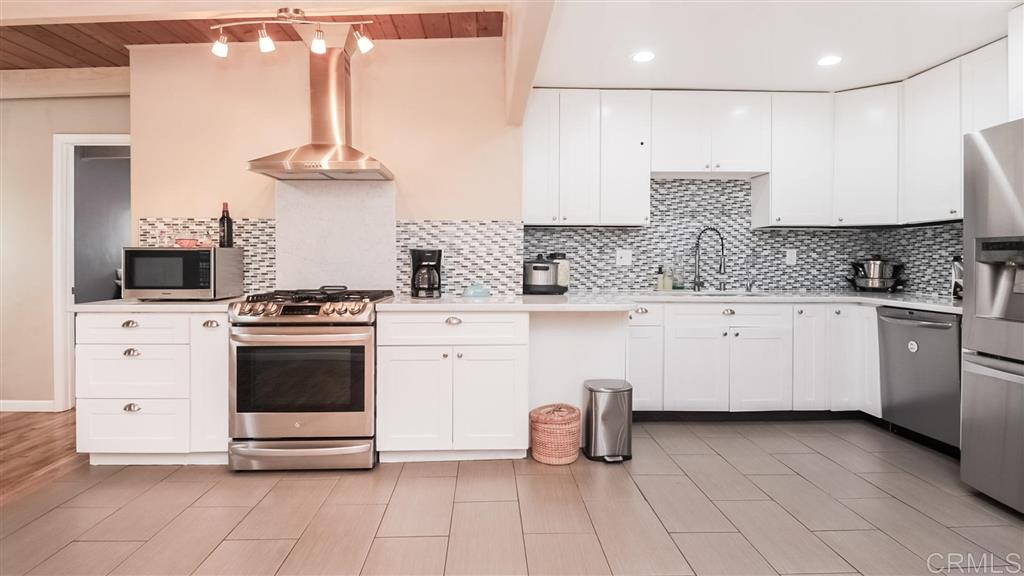 725 Hillsview Road El Cajon, CA 92020 - Photo 8 of 24 Gallery Image 8