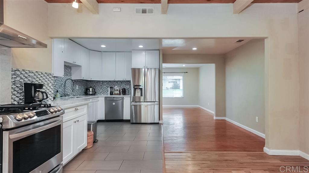 725 Hillsview Road El Cajon, CA 92020 - Photo 9 of 24 Gallery Image 9