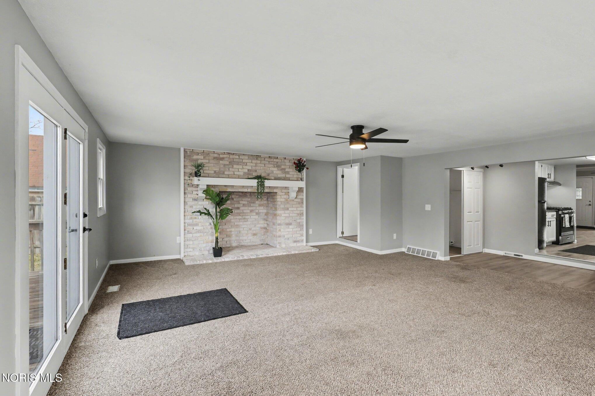 5845 Douglas Road Toledo, OH 43613 - Photo 6 of 24 003_file_5843