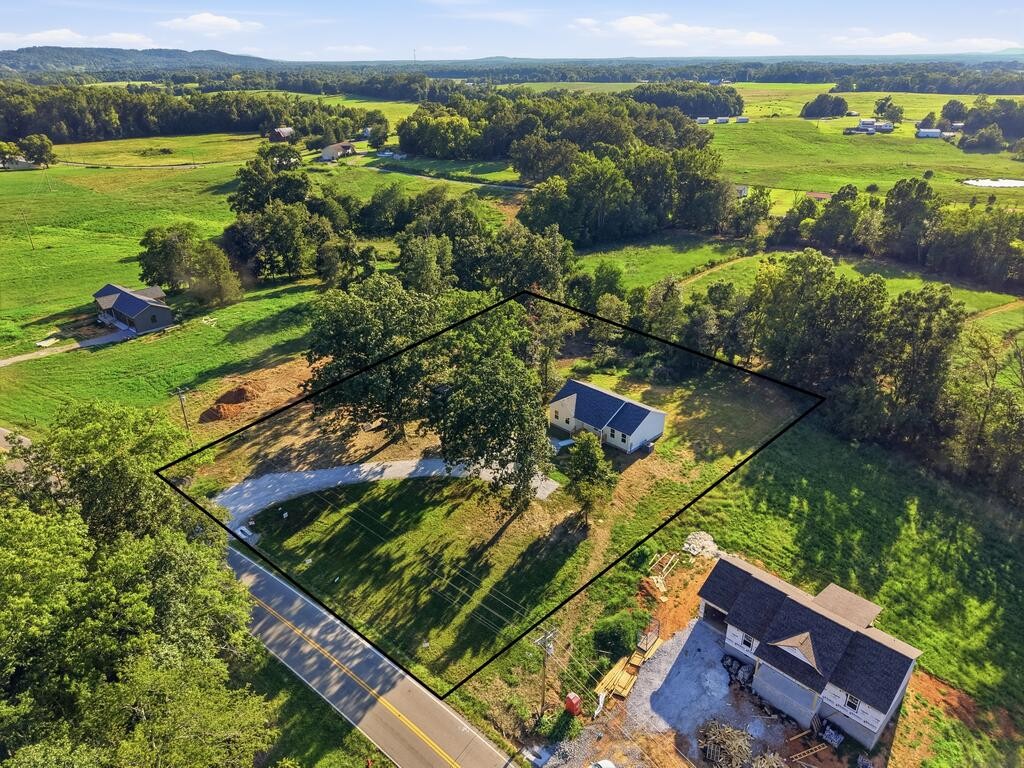 13580 Old Kentucky Road Walling, TN 38587 - Photo 28 of 28 Gallery Image 28