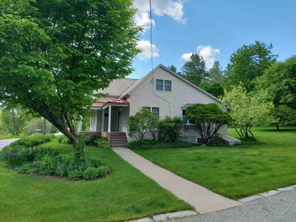 $2,100 | 3292 Vermont Rte 100, Londonderry, VT 05155