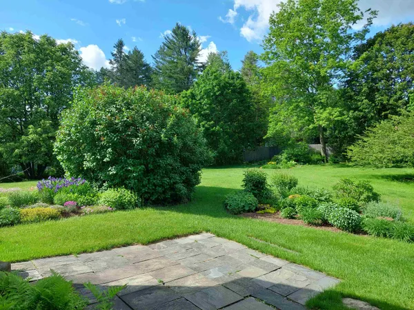 $2,100 | 3292 Vermont Rte 100, Londonderry, VT 05155