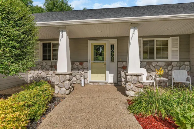 $3,800 | 11610 44th Street Northeast, Spicer, MN 56288