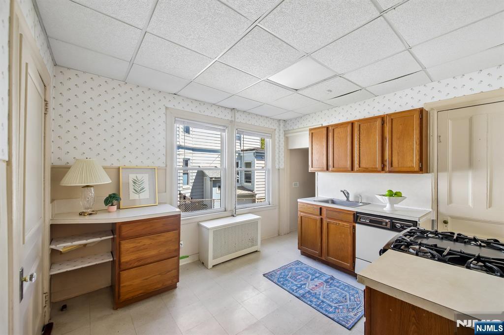 70 Orange Road Montclair, NJ 07042 - Photo 16 of 50