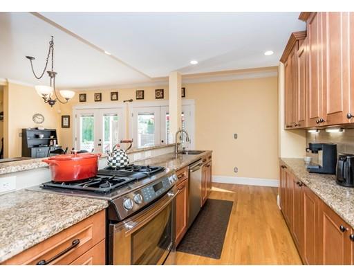 48 Bowker Road Waltham, MA 02453 - Photo 6 of 35 Gallery Image 6