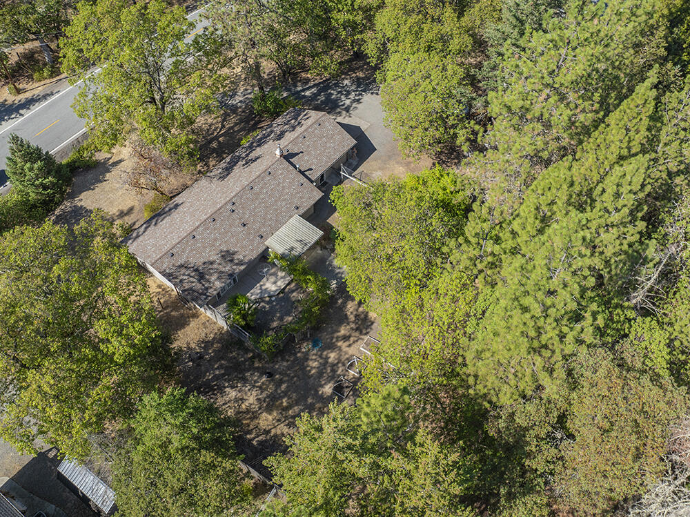 761 Upper Applegate Road Jacksonville, OR 97530 - Photo 33 of 39 33