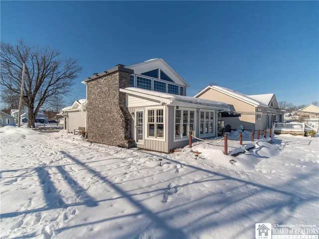 $629,000 | 2404 Lakeside Drive, Busti, NY 14710