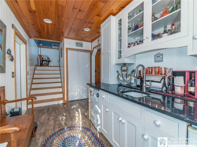 $629,000 | 2404 Lakeside Drive, Busti, NY 14710