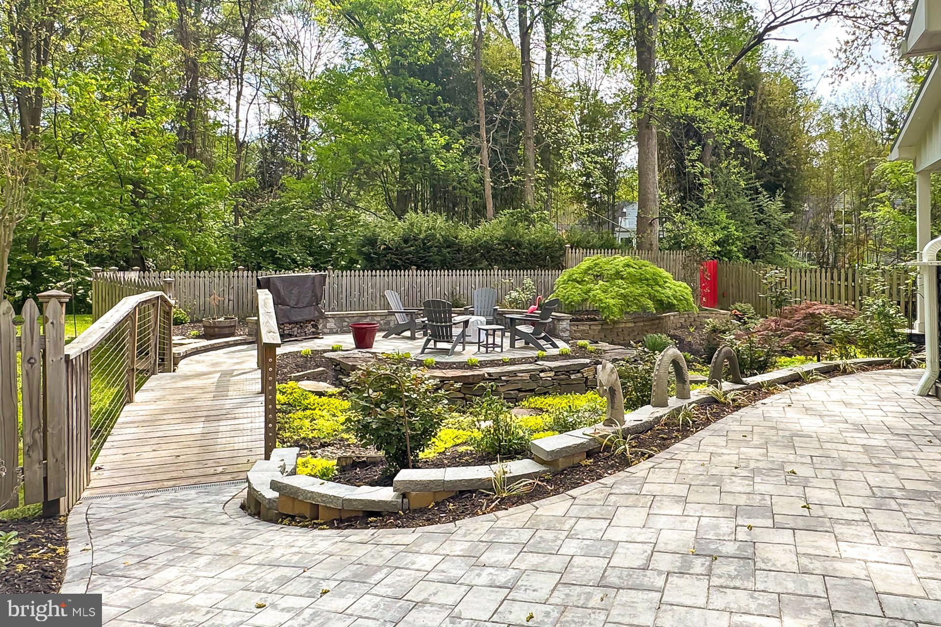 3101 Holmes Run Road Falls Church, VA 22042 - Photo 31 of 33 More places to lounge