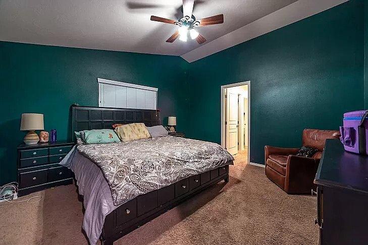 2770 Northeast Spring Water Place Bend, OR 97701 - Photo 11 of 22 19