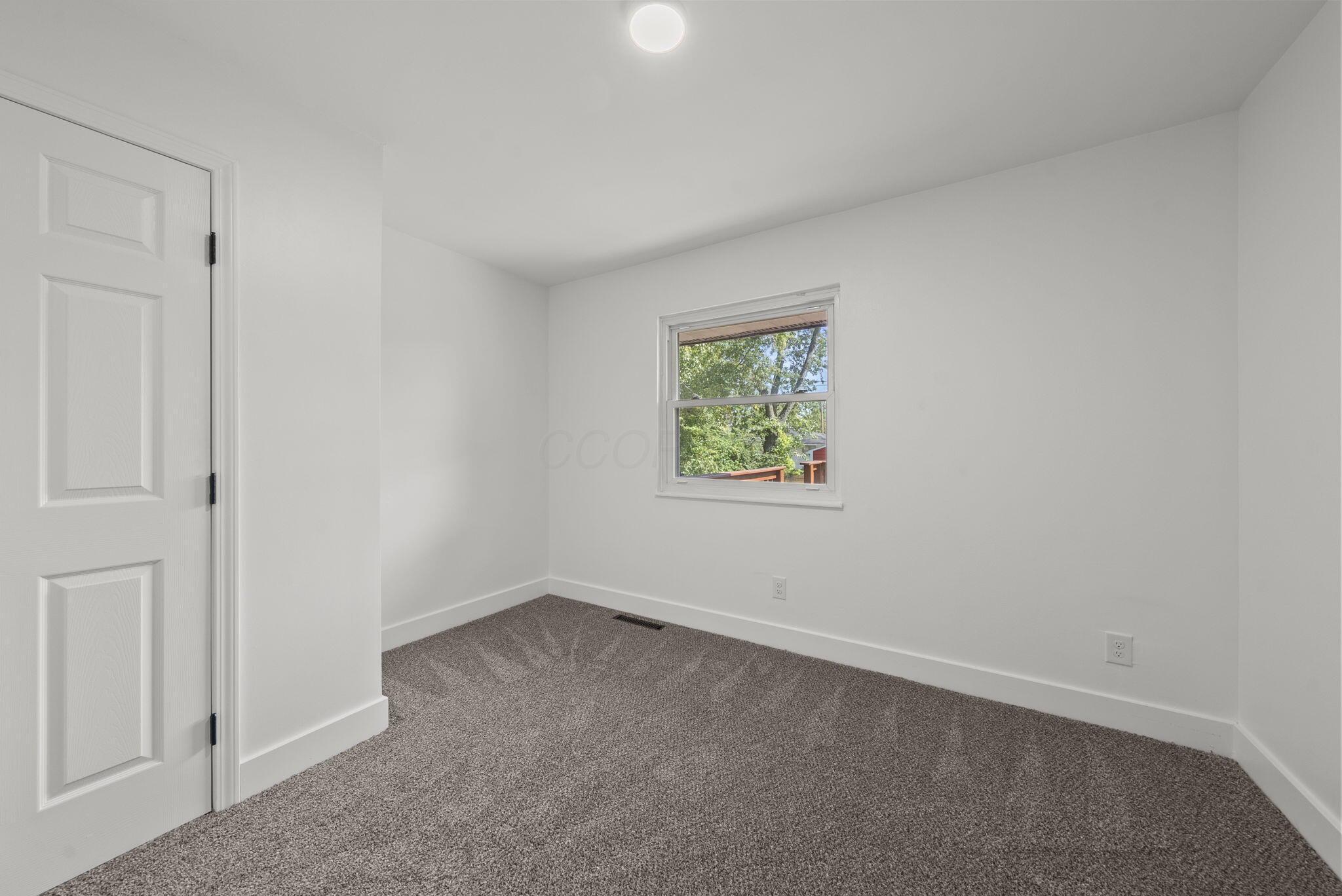 1030 Dalehurst Road Columbus, OH 43219 - Photo 17 of 39 14-web-or-mls-DSC09550