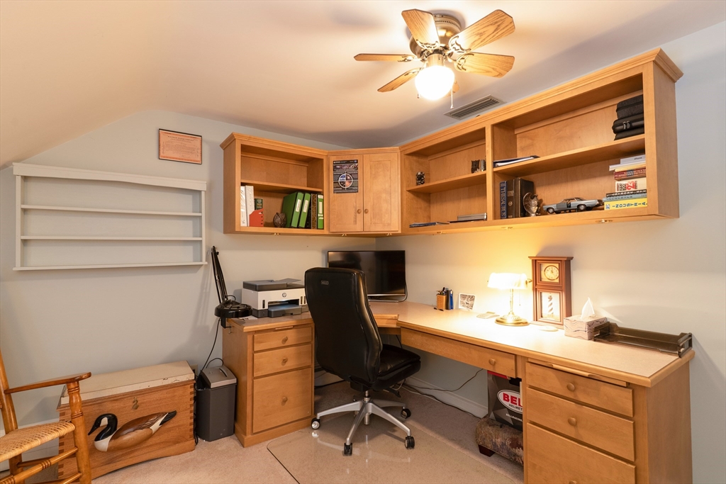 32 McGregory Road Sturbridge, MA 01566 - Photo 33 of 42 Gallery Image 33
