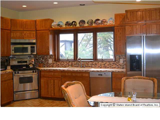 75 Romer Road Staten Island, NY 10304 - Photo 9 of 11 Additional Photo