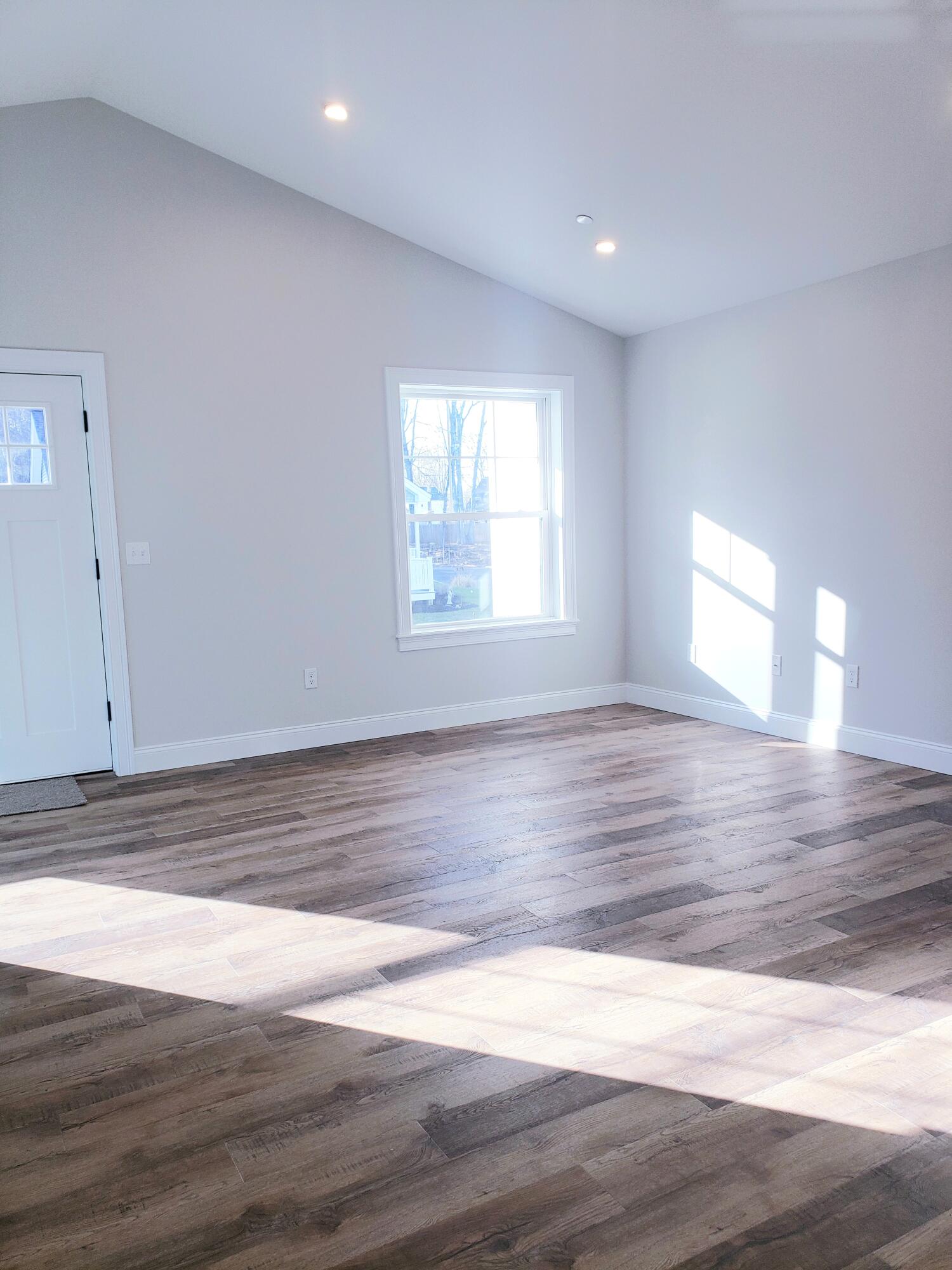 18 Heritage Way, Unit 14 Saco, ME 04072 - Photo 105 of 196 20250928_104707