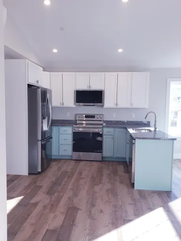 $500,000 | 18 Heritage Way, Unit 14, Saco, ME 04072