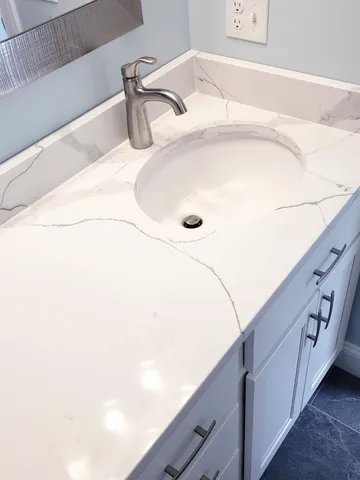 $500,000 | 18 Heritage Way, Unit 14, Saco, ME 04072