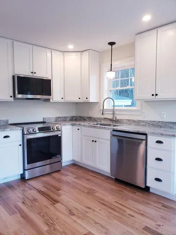 $500,000 | 18 Heritage Way, Unit 14, Saco, ME 04072