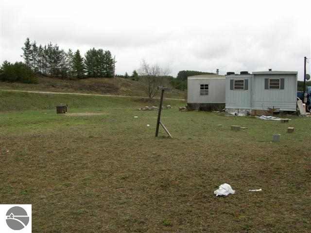 9072 Michaels Road Kingsley, MI 49649 - Photo 9 of 15 1712453-8.JPG