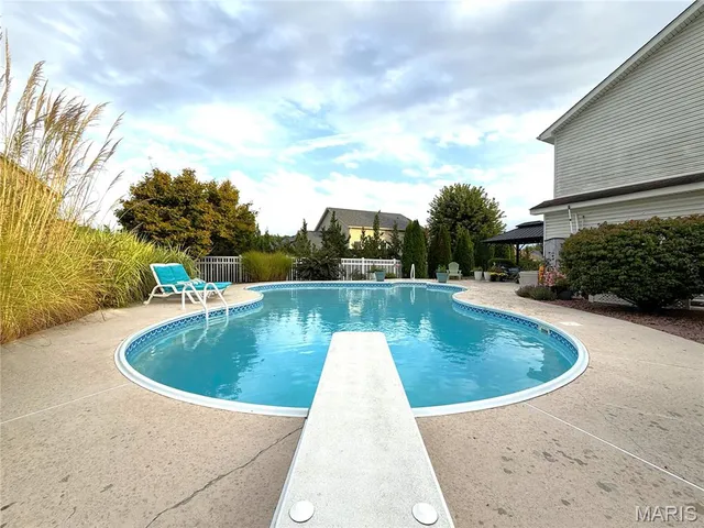 $499,900 | 3110 Canyon Creek Road, Belleville, IL 62221